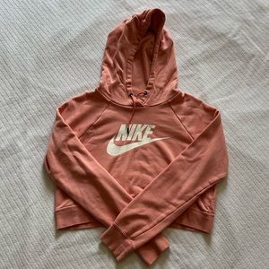 Cropped Nike Hoodie